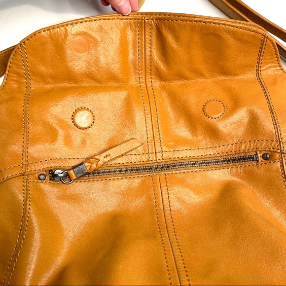 THE SAK Soft Leather Cognac Zip Flap Crossbody Bag  Adjustable Strap Slouchy - Picture 6 of 12